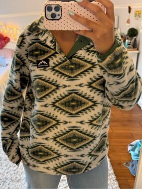 Green & Cream Aztec Fleece Pullover by Mountain Junction